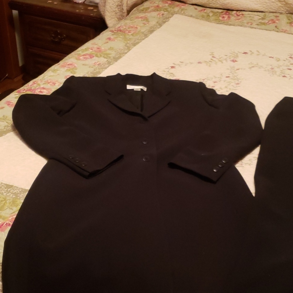 Casual corner skirt and jacket